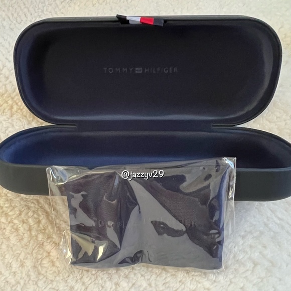 ?Tommy Hilfiger Navy Blue Sunglasses/Eyeglasses Case❤️ main image 3